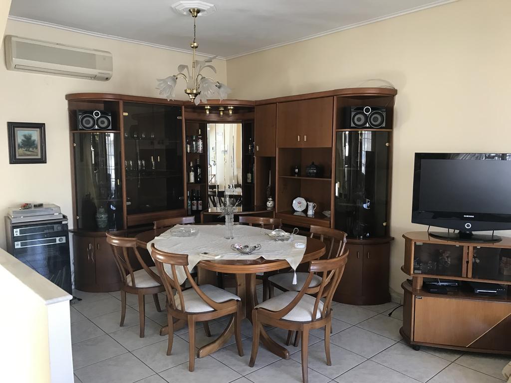 Family House Apartment Кавала Екстериор снимка