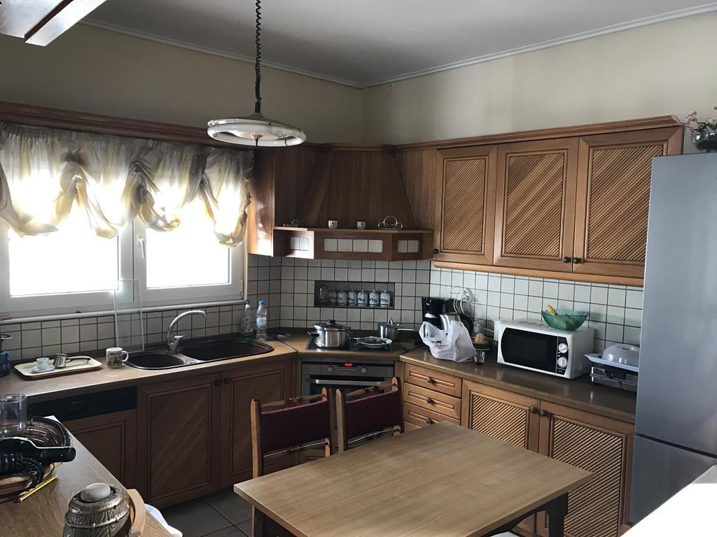 Family House Apartment Кавала Екстериор снимка