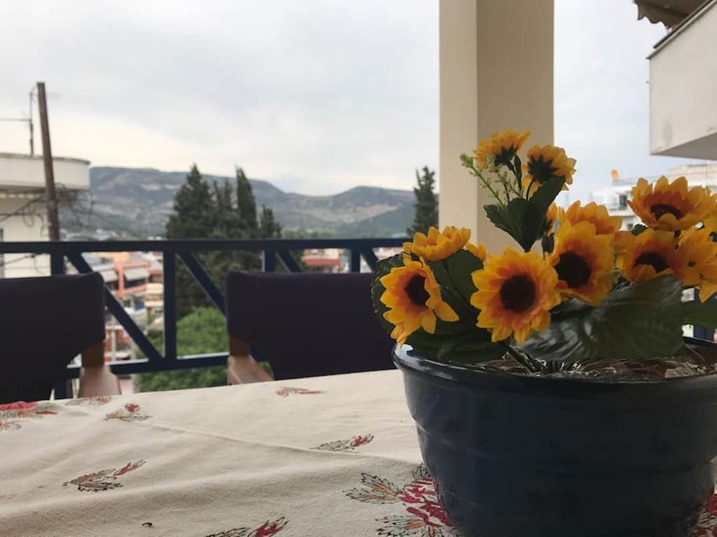 Family House Apartment Кавала Екстериор снимка