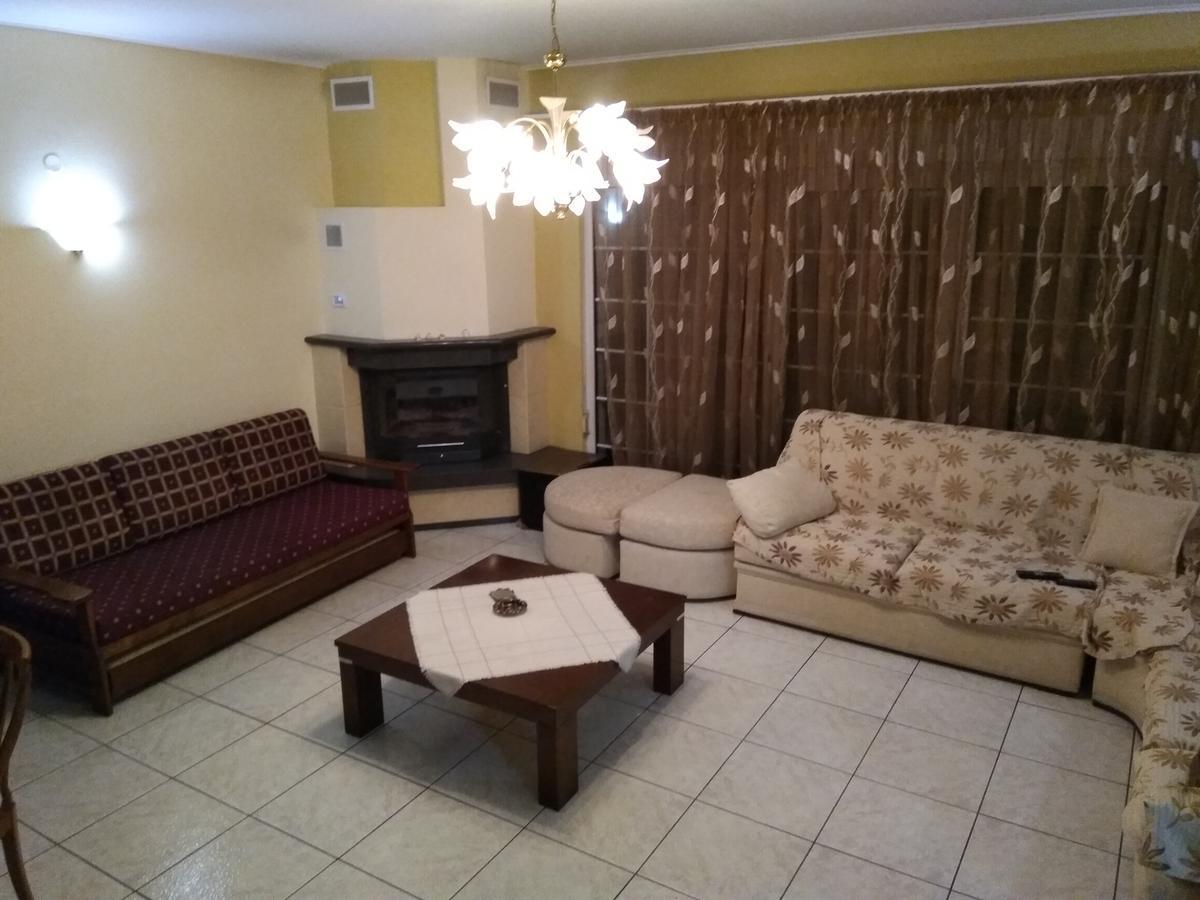 Family House Apartment Кавала Екстериор снимка